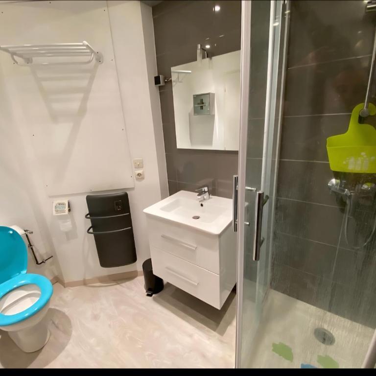 Studio cabine 4 pers Cosy esprit chalet Les glovettes - Appartamento con 1 Camera da Letto - 13