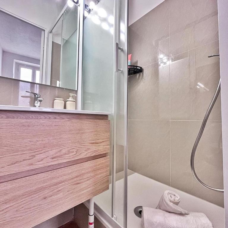 Lumineux et charmant deux pièce - Menton - Appartement 1 Chambre - 10