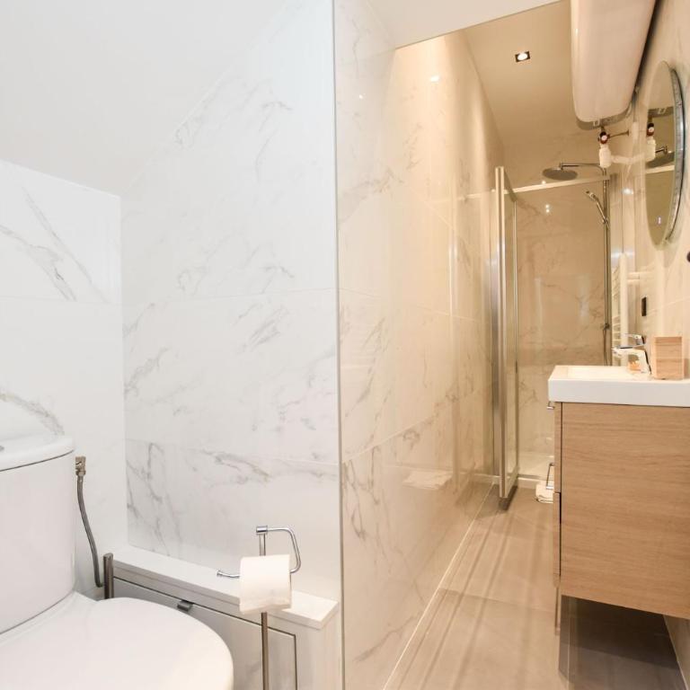Duplex agréable Paris 20ᵉ - Belleville - Appartement 1 Chambre - 12