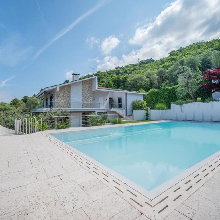 VillasGarda - Villa Lorena Carbona - Villa - 3