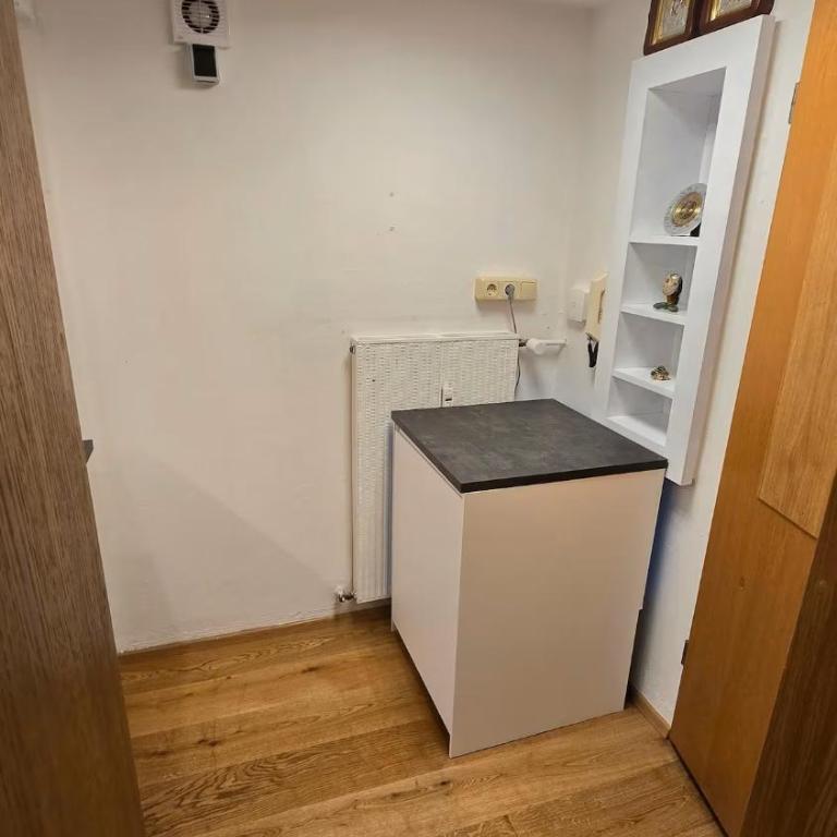 Ferienwohnung Klein - Apartment with Shower - 3