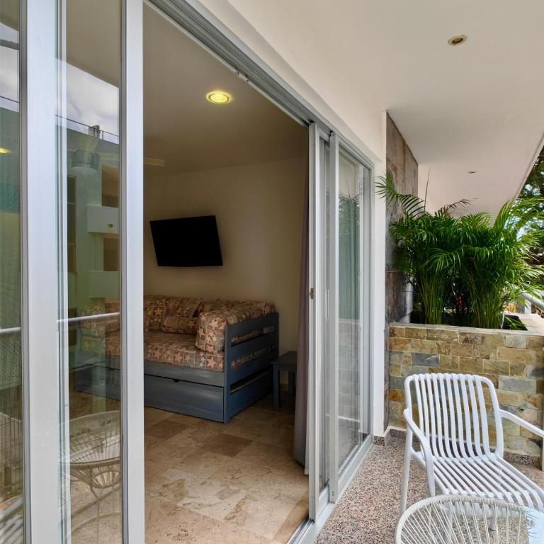 5th Coral Suites - Studio Apartment - 8