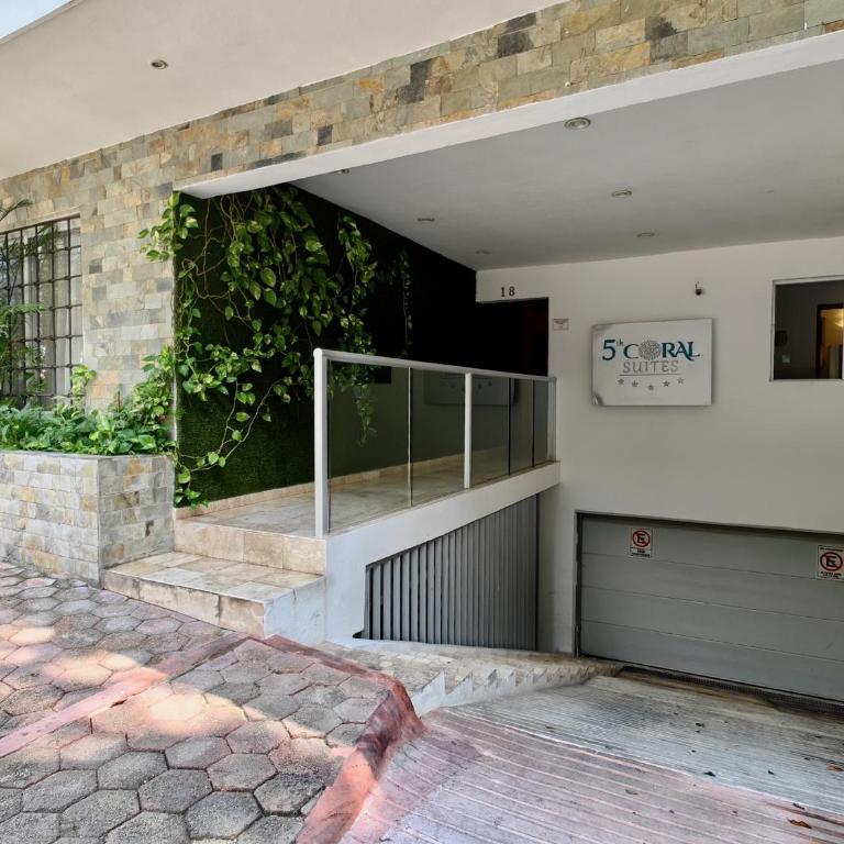 5th Coral Suites - Studio Apartment - 32