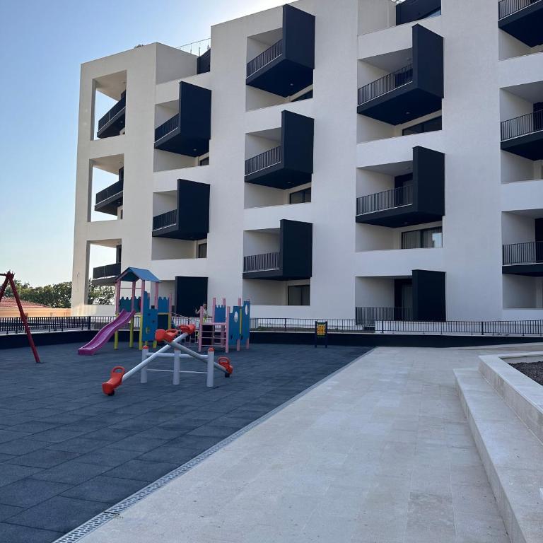 Vuelo Sobre Bečići - One-Bedroom Apartment - 12