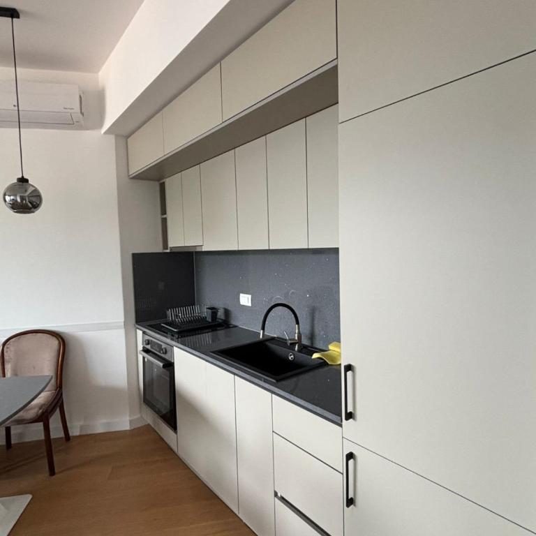 Vuelo Sobre Bečići - One-Bedroom Apartment - 6