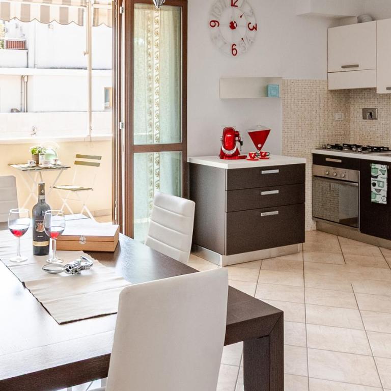 Florence Opera House Area - Private Parking! - Balcony - 2 Bedrooms 2 Bathrooms - Appartamento con 2 Camere da Letto - 28