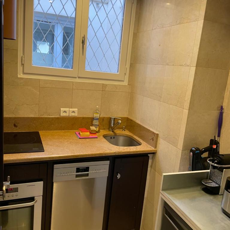 Paris Arc de Triomphe- Tour Eiffel - Champs Élysées - 4 people - Apartment mit 1 Schlafzimmer - 8