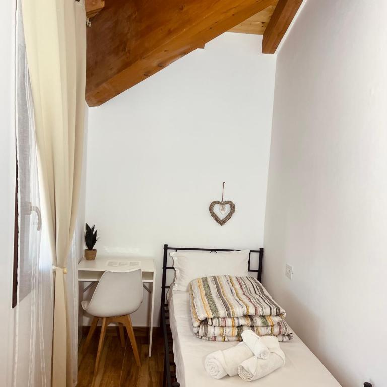 Garda Havens - Camera Tripla con Bagno Privato - 10