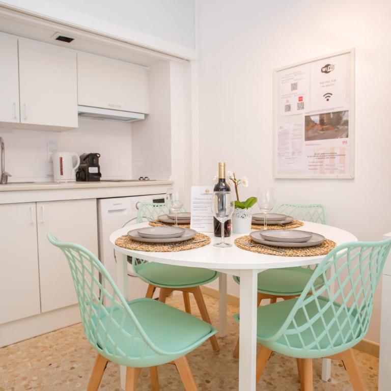 AL14 Estudio a 250 m playa Fenals, Costa Barava - Apartamento de 1 dormitorio - 8