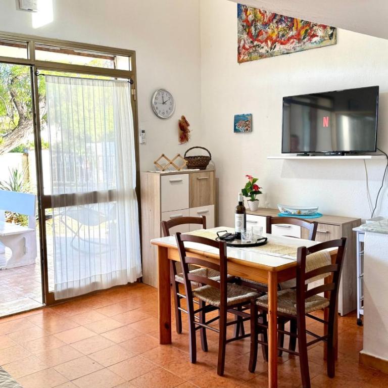 Tina's Tiny House - 10 meters from the beach - Casa con 2 Camere da Letto - 6