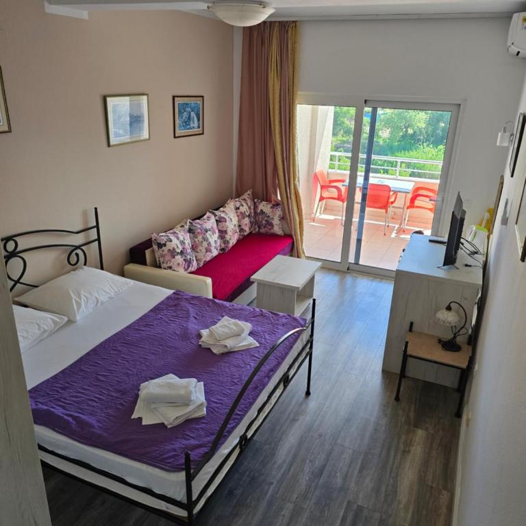 Apartments Art - Dvokrevetna Soba sa Bračnim Krevetom i Pogledom na More - 3