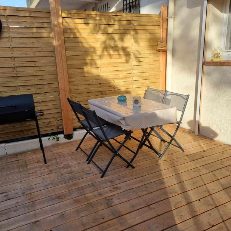 Maison avec jacuzzi privé à 5 min de la plage à St Aygulf - Haus mit 1 Schlafzimmer - 10