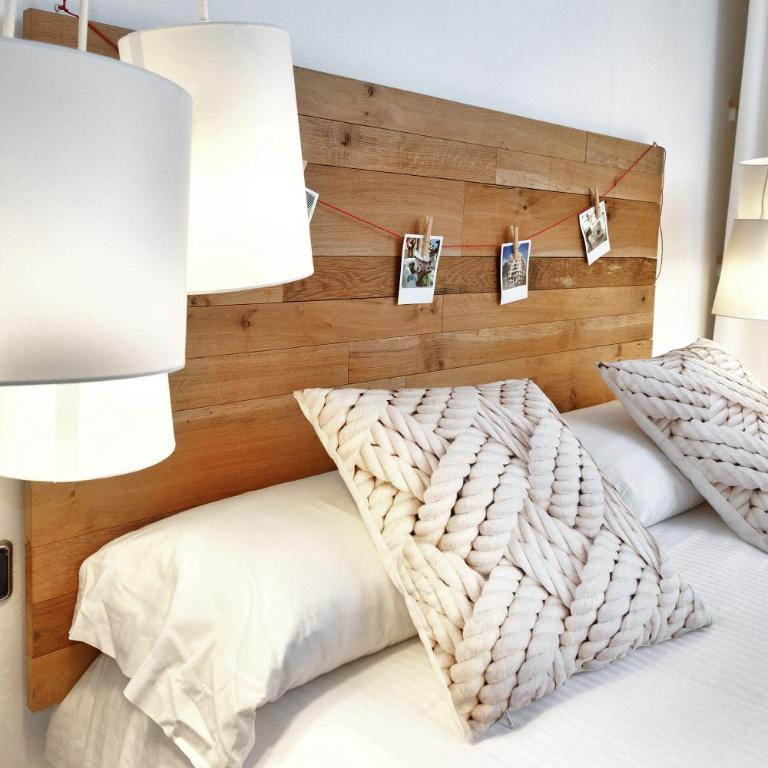 Feelathome Center Apartments - Two-Bedroom Apartment - Passatge Maiol Street - 4