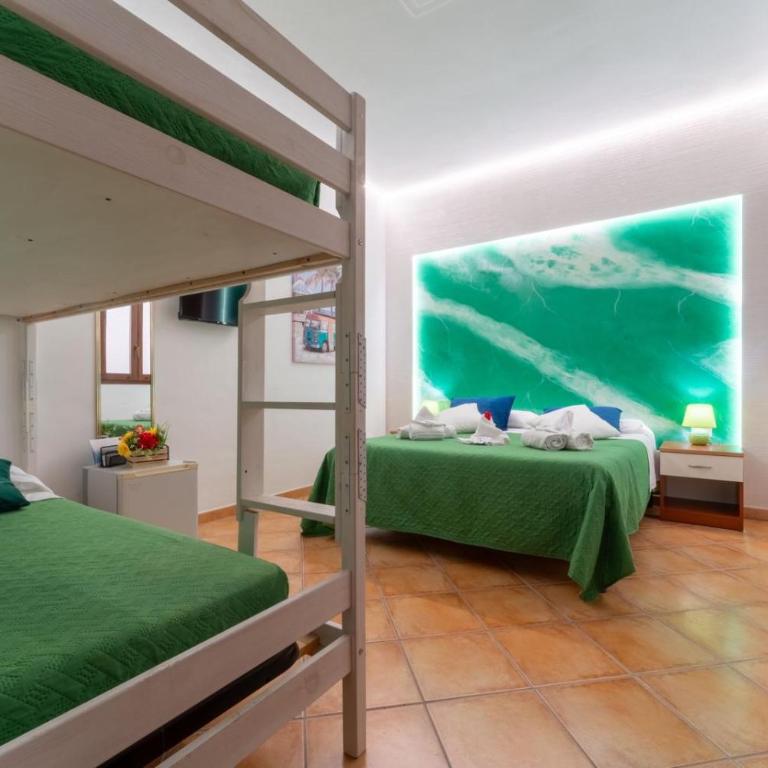 "L'Oasi di Favignana" Room and Charme - Camera Quadrupla Classic - 2