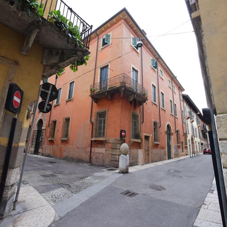 La Pigna Suites - Large Double Room - 1