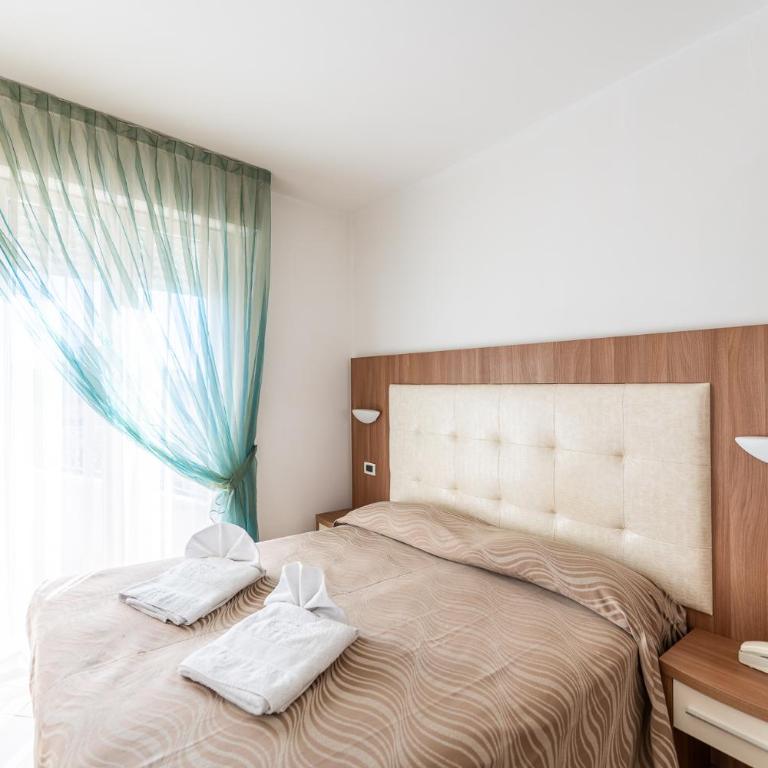 Hotel DoReMi - Camera Matrimoniale/Doppia con Letti Singoli con Vista Mare - 8