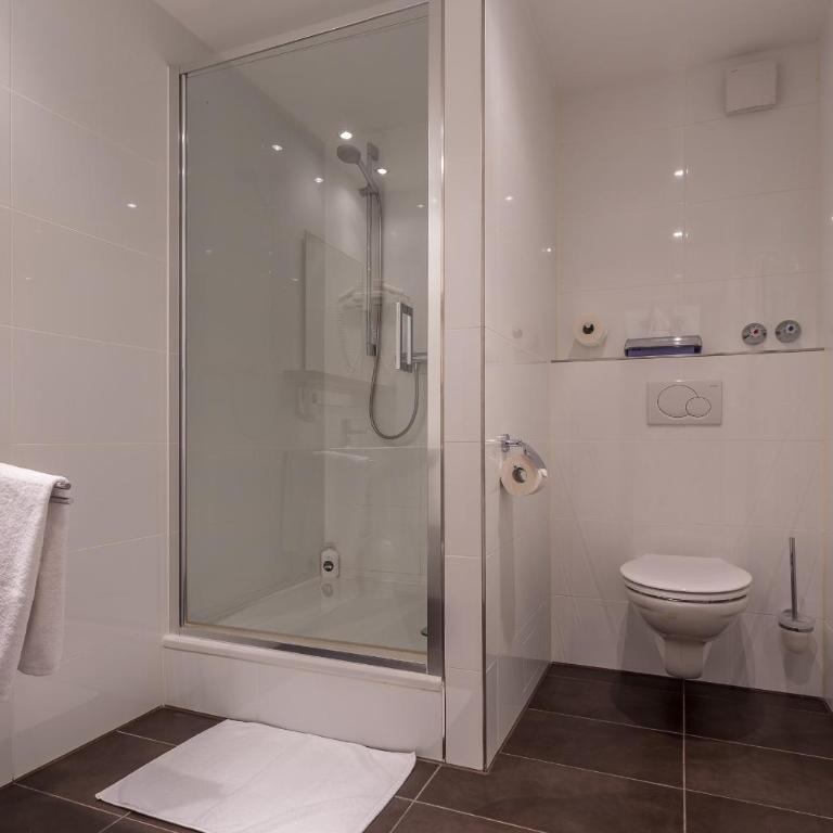 Hotel Wetterstein - Superior Zimmer mit Blick auf den Innenhof - 17