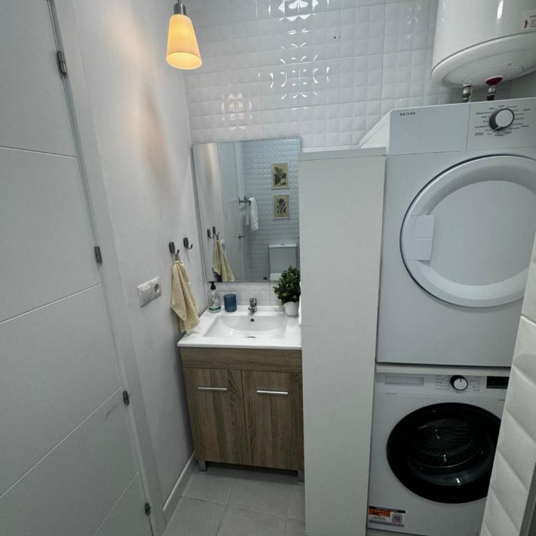Estudio Interior en el Centro de Madrid - One-Bedroom Apartment - 8