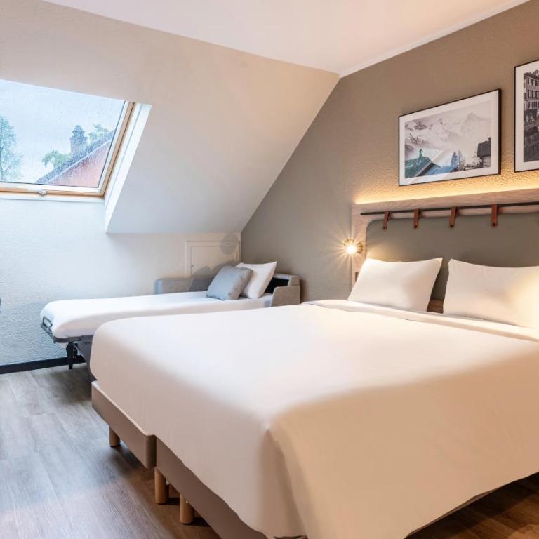 Campanile NATURE - Aix Les Bains - Chambre Supérieure - 1 Lit King-Size et 1 Canapé-Lit - 3