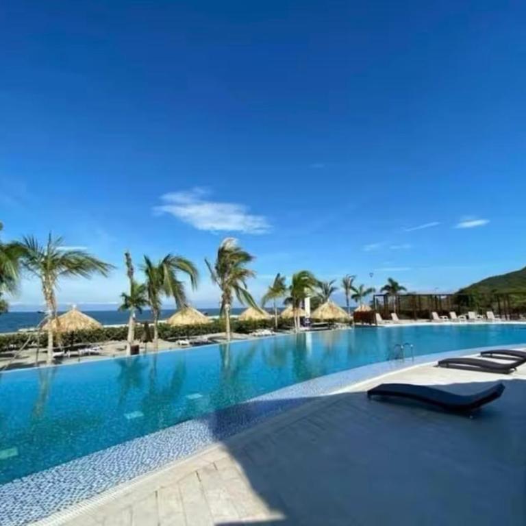 Hermoso apartamento con vista al mar - Apartamento de 3 dormitorios - 3