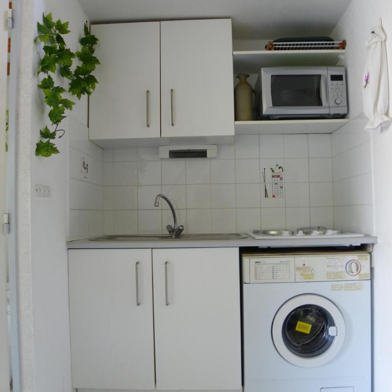Appartement avec chambre et mezzanine à proximité de la mer - Two-Bedroom Apartment - 3