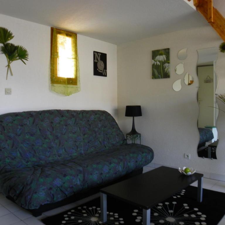 Appartement avec chambre et mezzanine à proximité de la mer - Two-Bedroom Apartment - 6