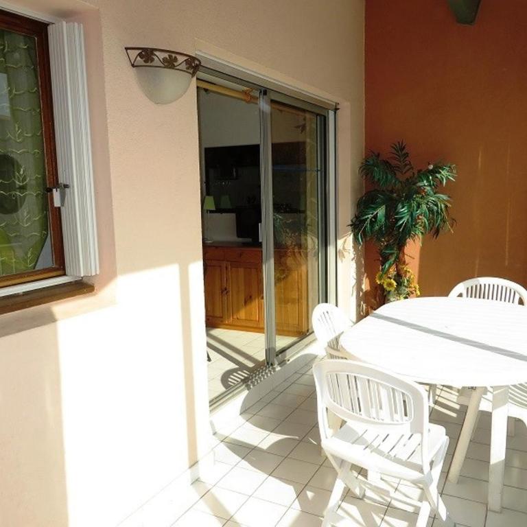 Appartement avec chambre et mezzanine à proximité de la mer - Two-Bedroom Apartment - 8
