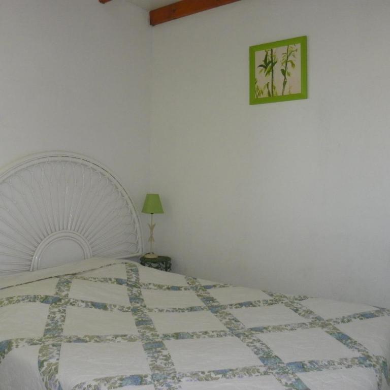 Appartement avec chambre et mezzanine à proximité de la mer - Two-Bedroom Apartment - 10
