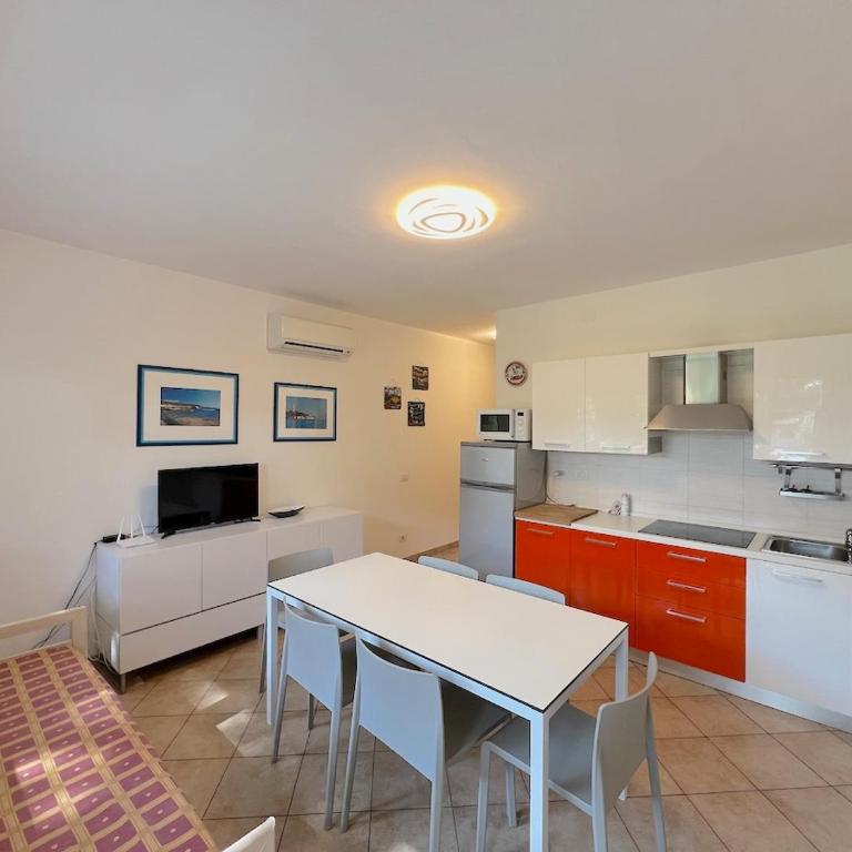 Condominio Croce del Sud - Appartamento con 2 Camere da Letto - 10