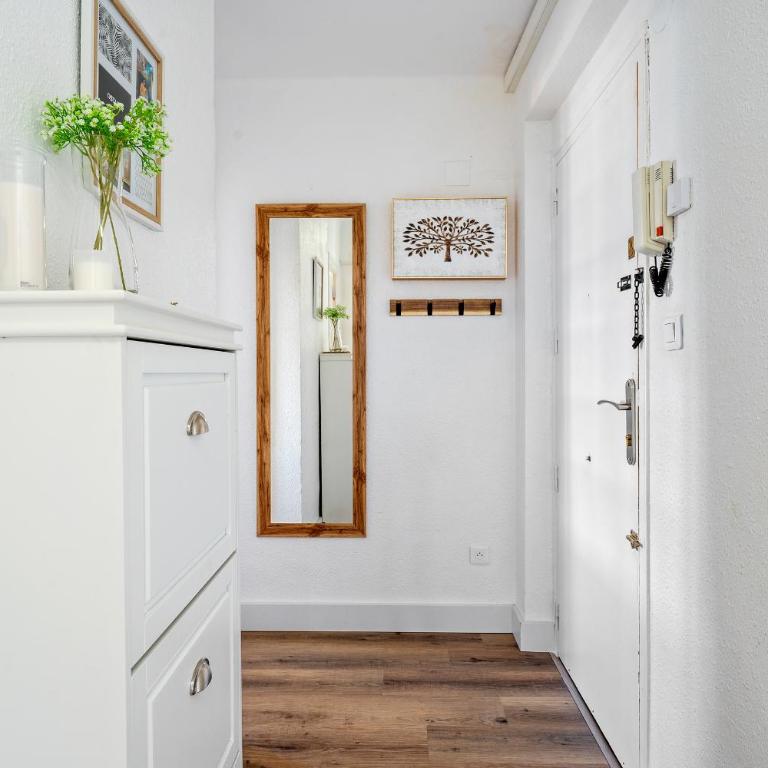 Saloia Apart - Two-Bedroom Apartment - 24