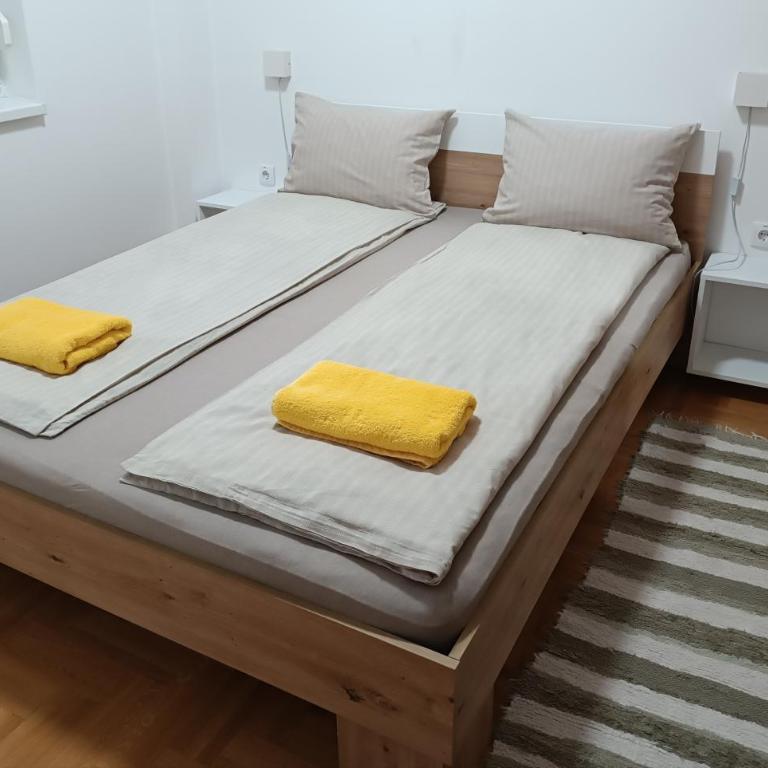 LIMA - One-Bedroom Apartment - Non-Smoking - 6