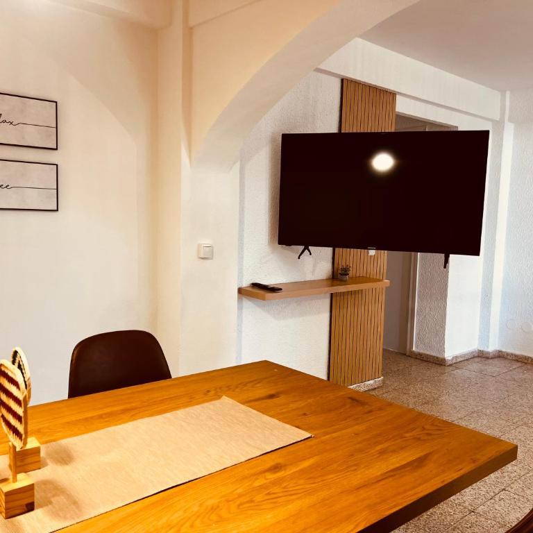 Los Boliches, pax6, wifi and pool - Apartamento de 3 dormitorios con vistas - 55