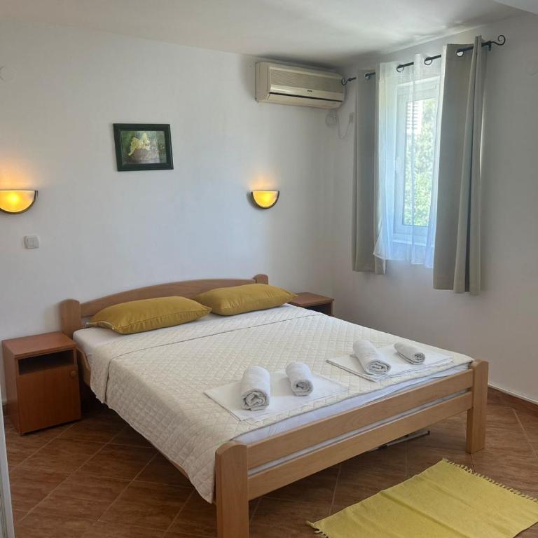 Tomy Garden House - Dvokrevetna Soba sa Bračnim Krevetom - 22