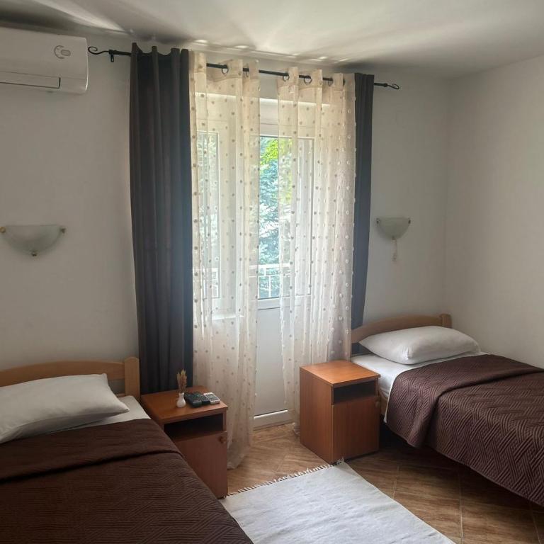 Tomy Garden House - Dvokrevetna Soba sa Zasebnim Krevetima i Balkonom - 9