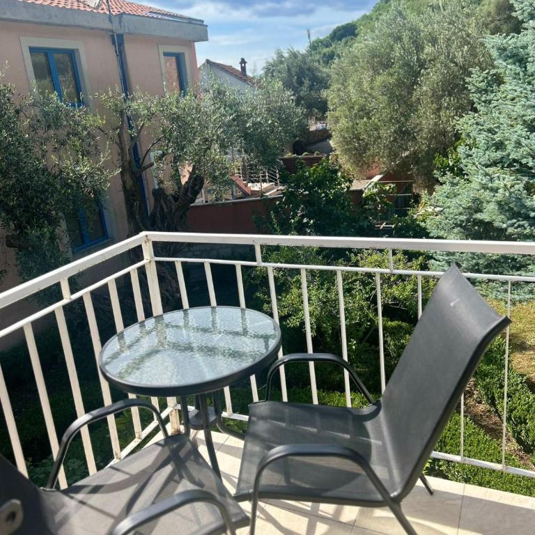 Tomy Garden House - Dvokrevetna Soba sa Zasebnim Krevetima i Balkonom - 10