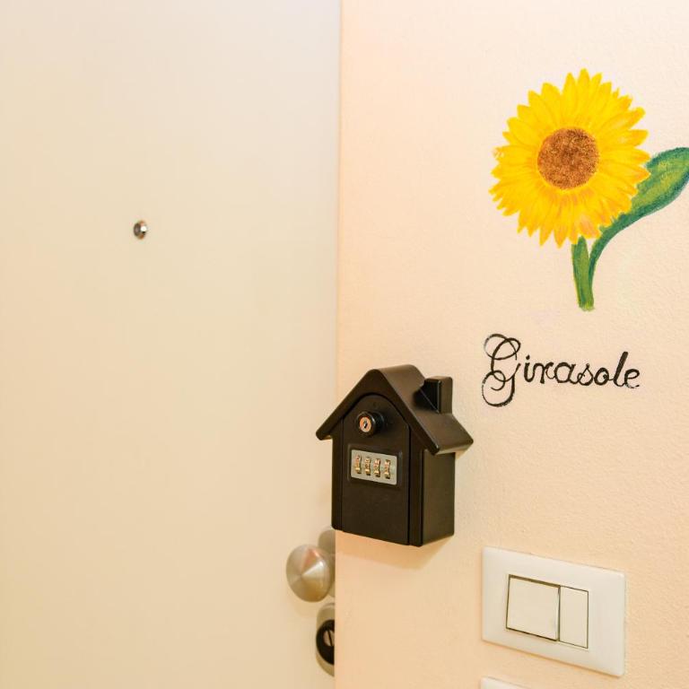 Flowers Apartments - Appartamento Deluxe con 2 Camere da Letto e Balcone - 1