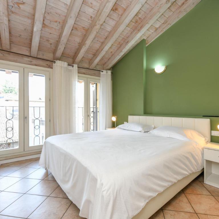 Flowers Apartments - Appartamento Deluxe con 2 Camere da Letto e Balcone - 19