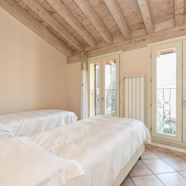 Flowers Apartments - Appartamento Deluxe con 2 Camere da Letto e Balcone - 8