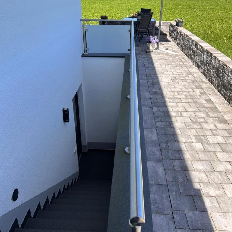 Apartment im Souterrain mit Terrasse - Apartment mit 1 Schlafzimmer - 2