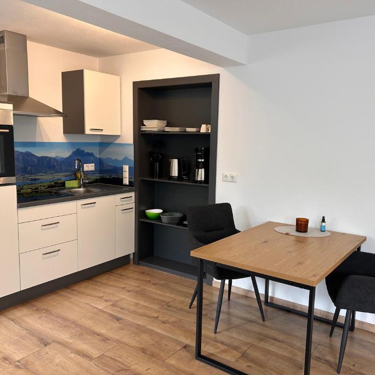Apartment im Souterrain mit Terrasse - Apartment mit 1 Schlafzimmer - 5