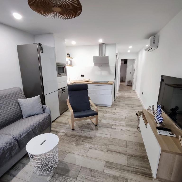 Apartamento Playa del Águila en 1ª línea de playa - One-Bedroom Apartment - 2