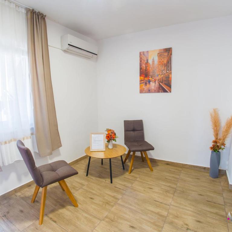 Apartment Enardi - Two-Bedroom Apartment - 18
