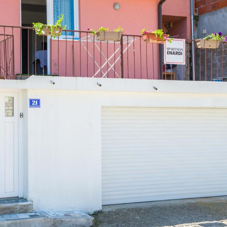 Apartment Enardi - Two-Bedroom Apartment - 40