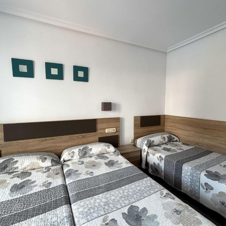 Hostal El Trovador - Habitación Triple Estándar - 8