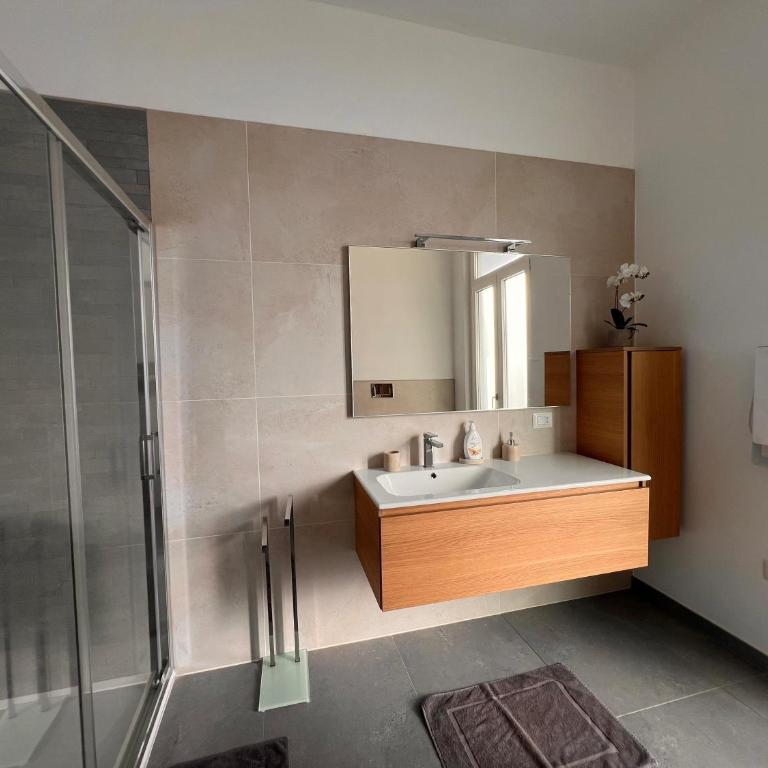 Cadorna Attico San Benedetto - Appartamento con 2 Camere da Letto - 55