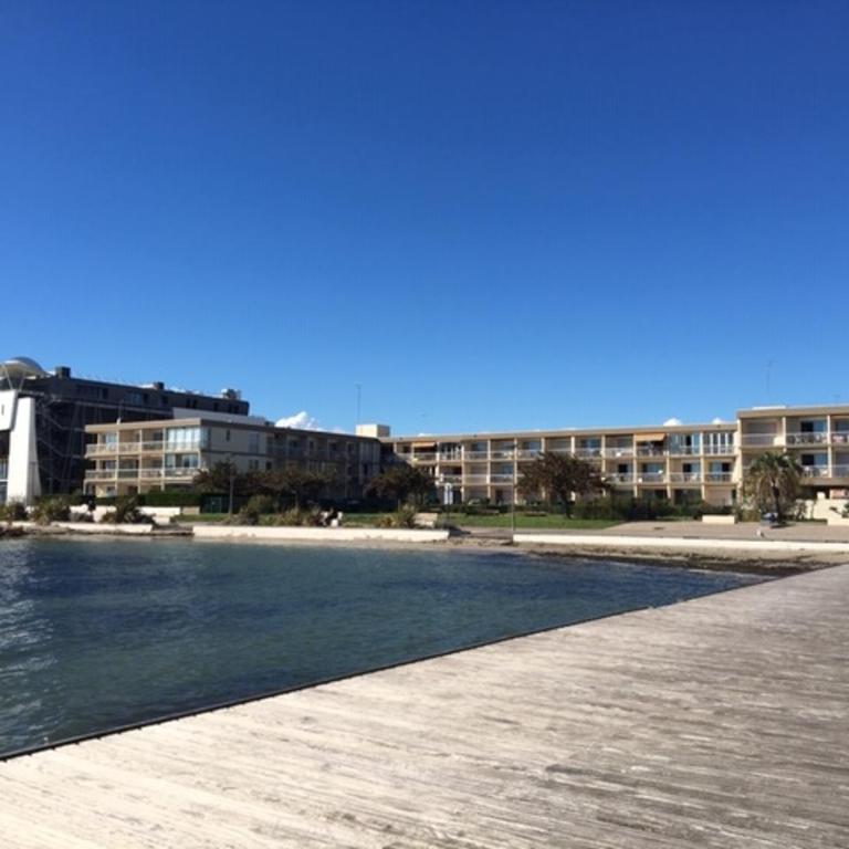 Appartement avec Balcon à 5 min des Thermes - Animaux admis - FR-1-503-25 - Studio - 2