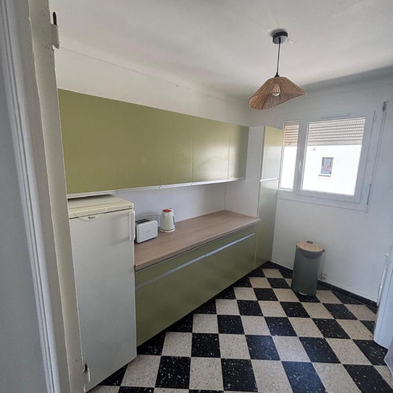 Appart 5 personnes proche de la mer - Apartment mit 2 Schlafzimmern - 4