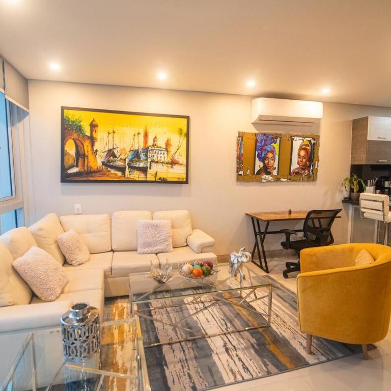 Oceanview Suite with two Pools, Gym & Guest Access - Penthouse Apartment - 2