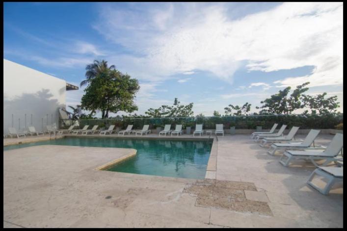 Oceanview Suite with two Pools, Gym & Guest Access - Penthouse Apartment - 14