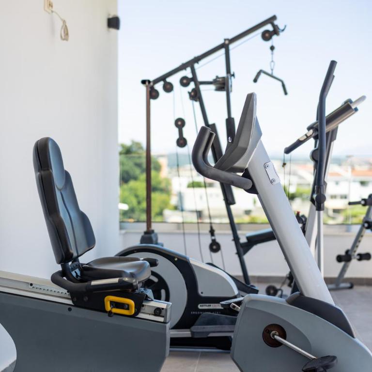 Guest House Pasha - Deluks Trokrevetna Soba sa Balkonom i Pogledom na Vrt - 12